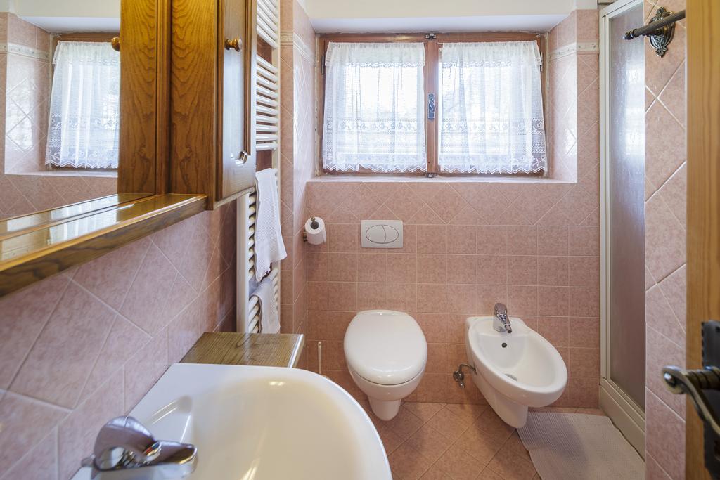 Villa Casanova - Stayincortina Cortina dʼAmpezzo Rom bilde