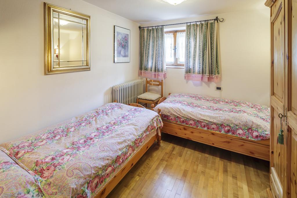 Villa Casanova - Stayincortina Cortina dʼAmpezzo Rom bilde