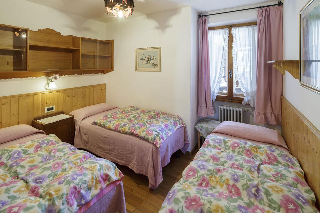 Villa Casanova - Stayincortina Cortina dʼAmpezzo Rom bilde